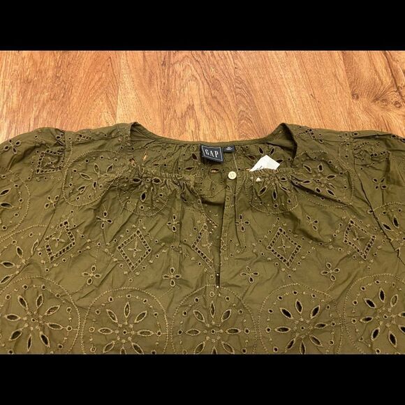 Olive Green Eyelet Women's Top - Picture 4 of 4